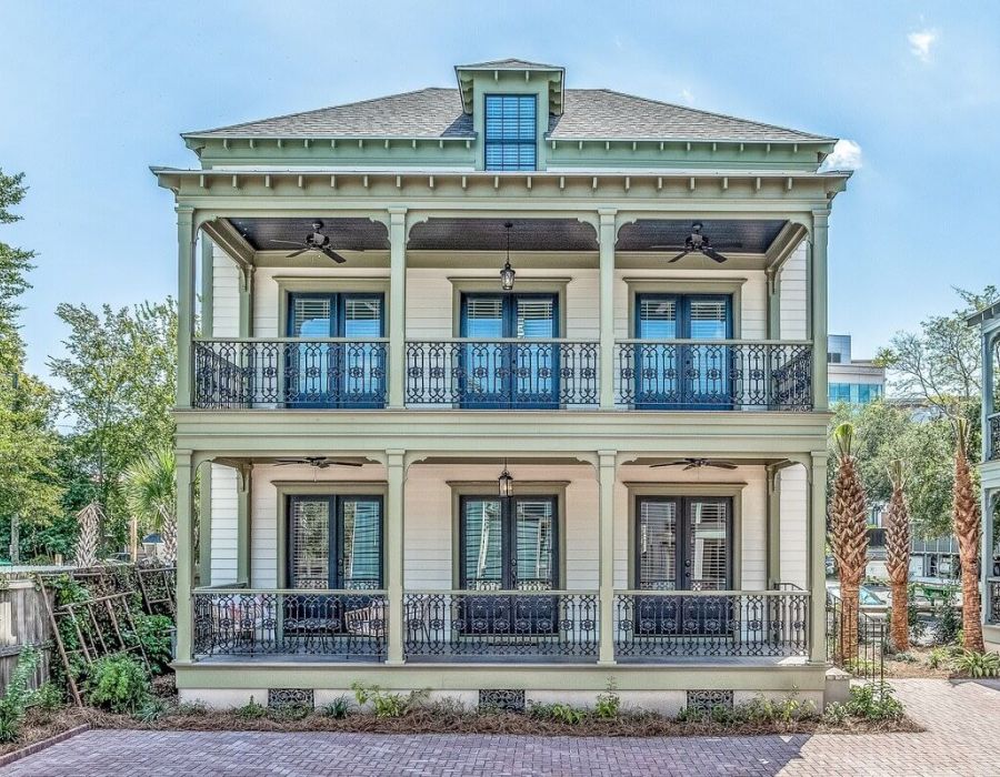 Charleston Luxury | Local Design 4BR w/ Balcony!