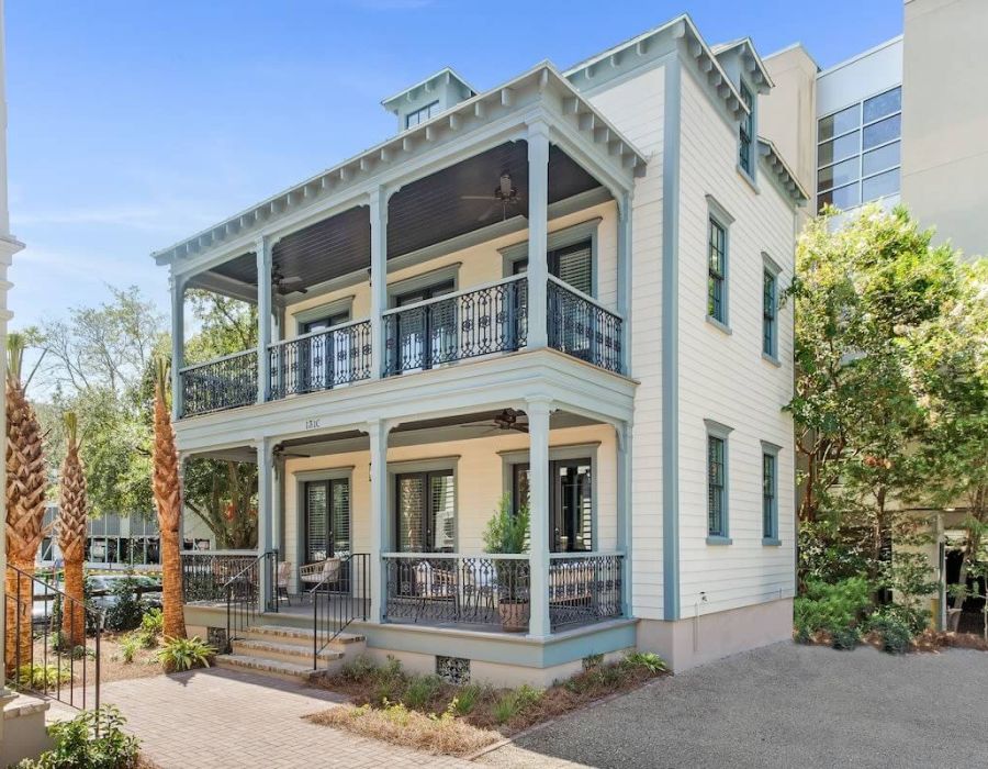 Design Dream Modern Luxury 4BR | Walk to King!