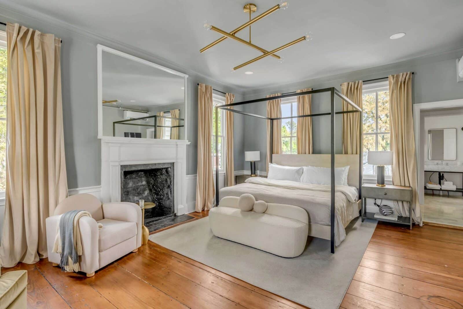 King Suite in Historic B&B w. Waterview + Porches Main Image