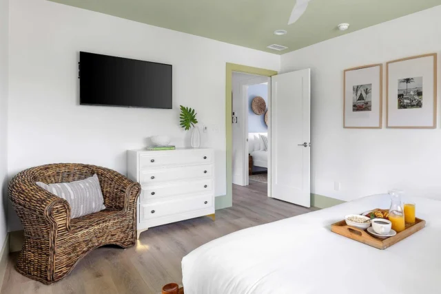 Give the ultimate Mother’s Day gift…a VACATION ✈️

Because every mom deserves breakfast in bed somewhere beautiful!

Book now and become the favorite child 💻